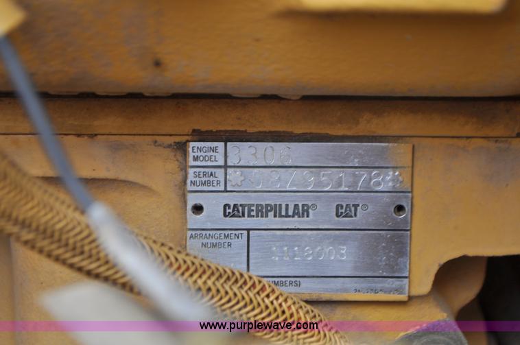 image for item G7408 1996 Caterpillar 140H motor grader