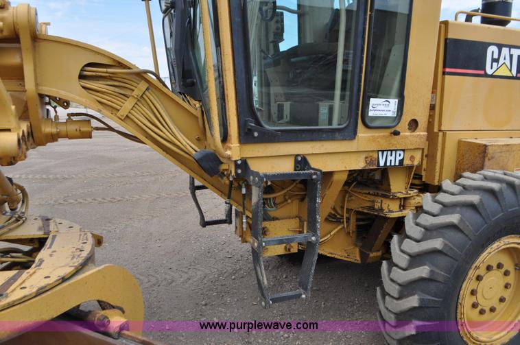 image for item G7408 1996 Caterpillar 140H motor grader