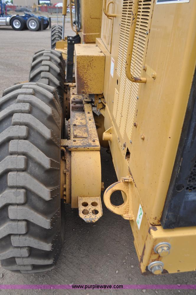 image for item G7408 1996 Caterpillar 140H motor grader