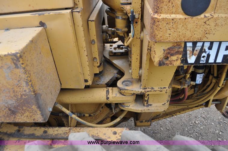 image for item G7408 1996 Caterpillar 140H motor grader