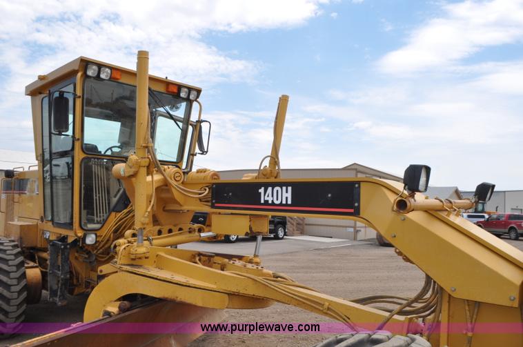 image for item G7408 1996 Caterpillar 140H motor grader
