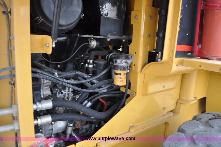 image for item G7410 2005 Caterpillar 930G integrated tool carrier