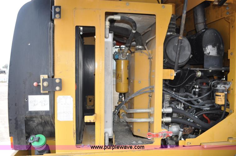 image for item G7410 2005 Caterpillar 930G integrated tool carrier