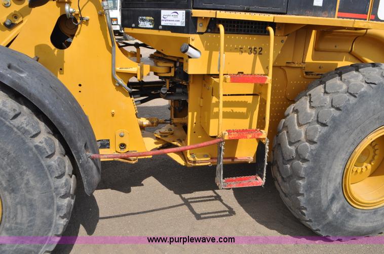 image for item G7410 2005 Caterpillar 930G integrated tool carrier