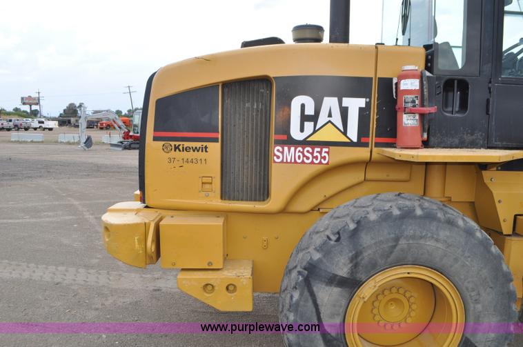 image for item G7410 2005 Caterpillar 930G integrated tool carrier