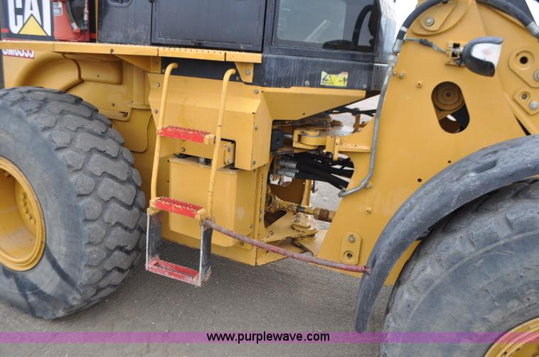 image for item G7410 2005 Caterpillar 930G integrated tool carrier