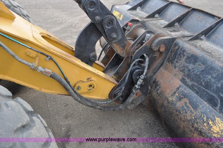 image for item G7410 2005 Caterpillar 930G integrated tool carrier