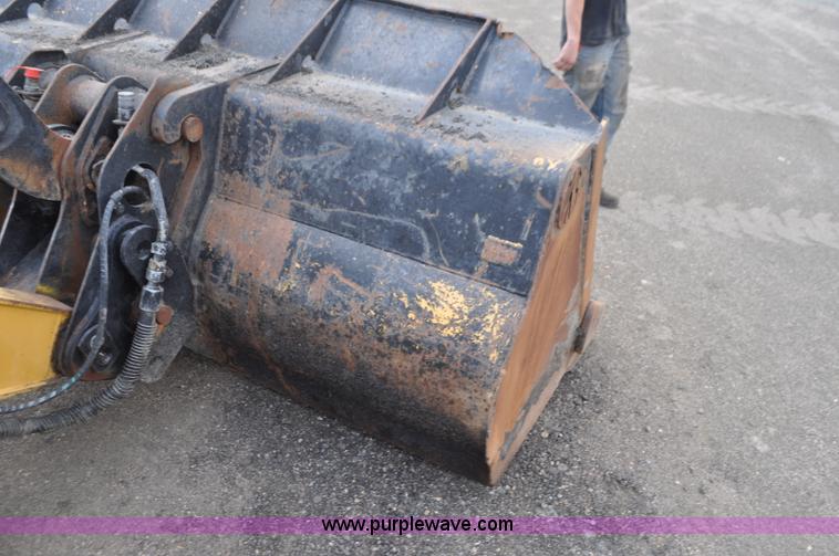 image for item G7410 2005 Caterpillar 930G integrated tool carrier