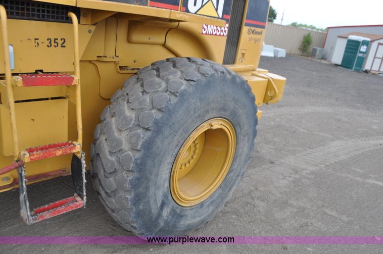 image for item G7410 2005 Caterpillar 930G integrated tool carrier