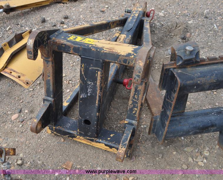 image for item G7410 2005 Caterpillar 930G integrated tool carrier