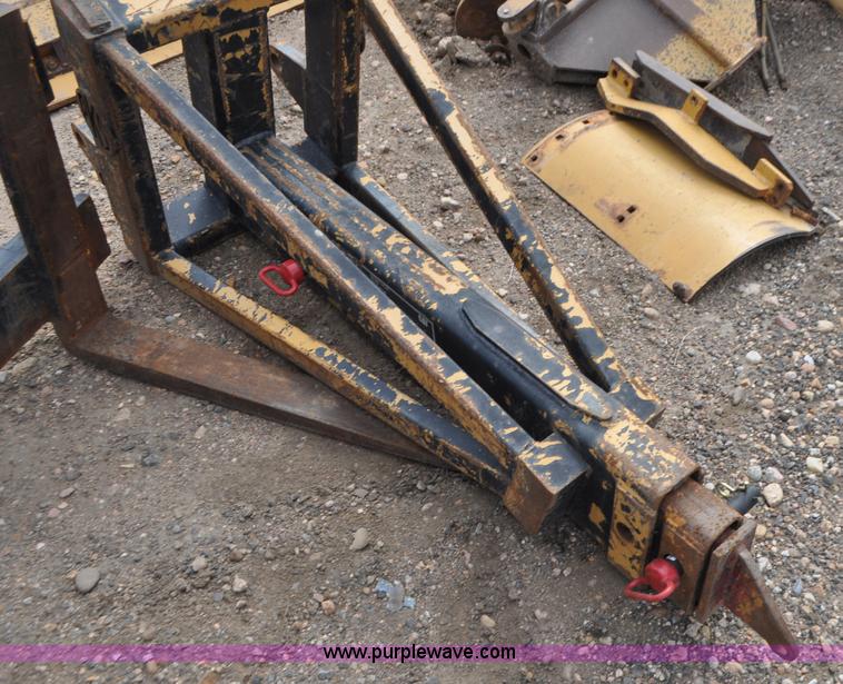 image for item G7410 2005 Caterpillar 930G integrated tool carrier