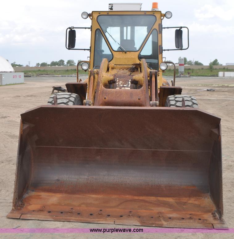image for item G7411 1980 Caterpillar 950 wheel loader