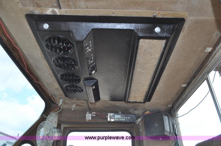 image for item G7411 1980 Caterpillar 950 wheel loader