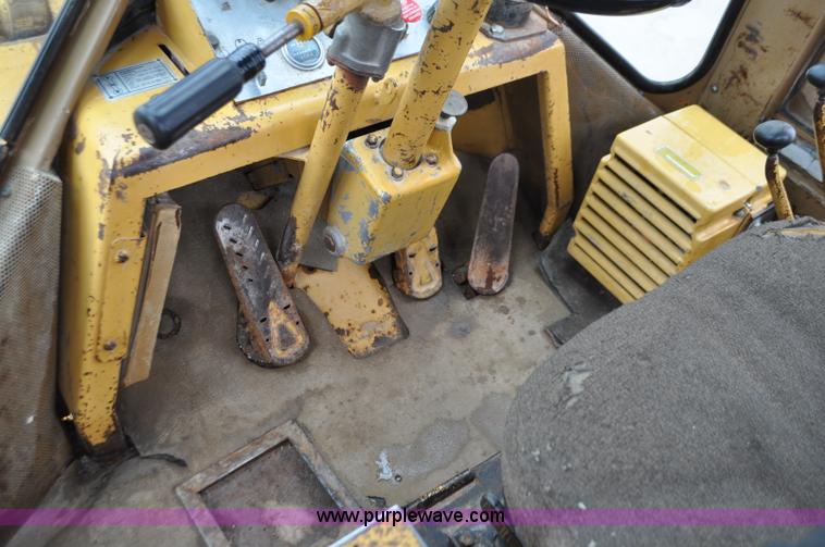 image for item G7411 1980 Caterpillar 950 wheel loader