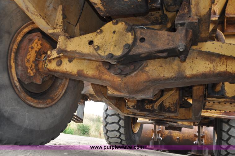 image for item G7411 1980 Caterpillar 950 wheel loader