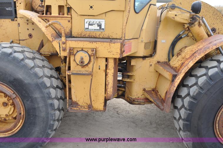 image for item G7411 1980 Caterpillar 950 wheel loader