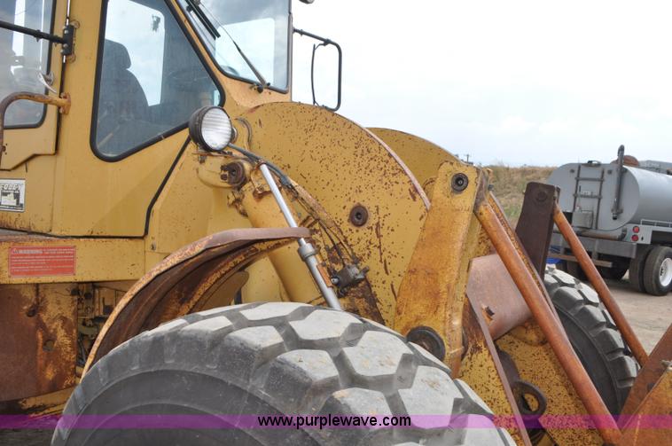 image for item G7411 1980 Caterpillar 950 wheel loader