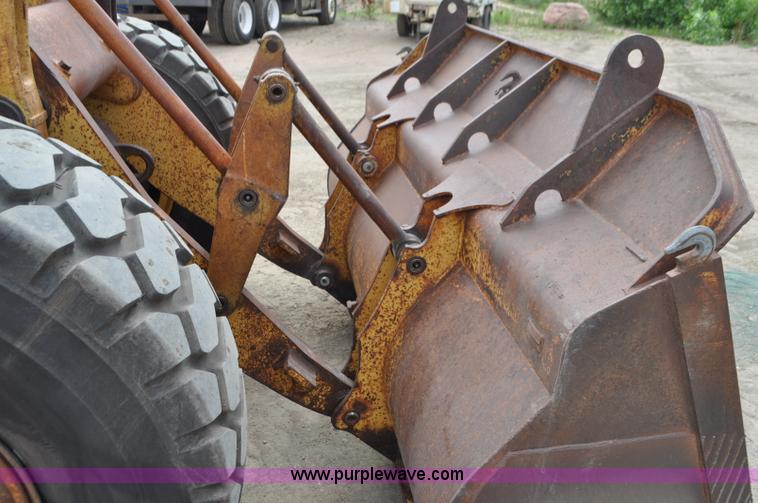 image for item G7411 1980 Caterpillar 950 wheel loader