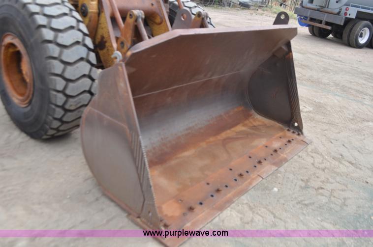 image for item G7411 1980 Caterpillar 950 wheel loader