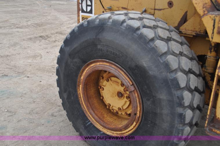 image for item G7411 1980 Caterpillar 950 wheel loader