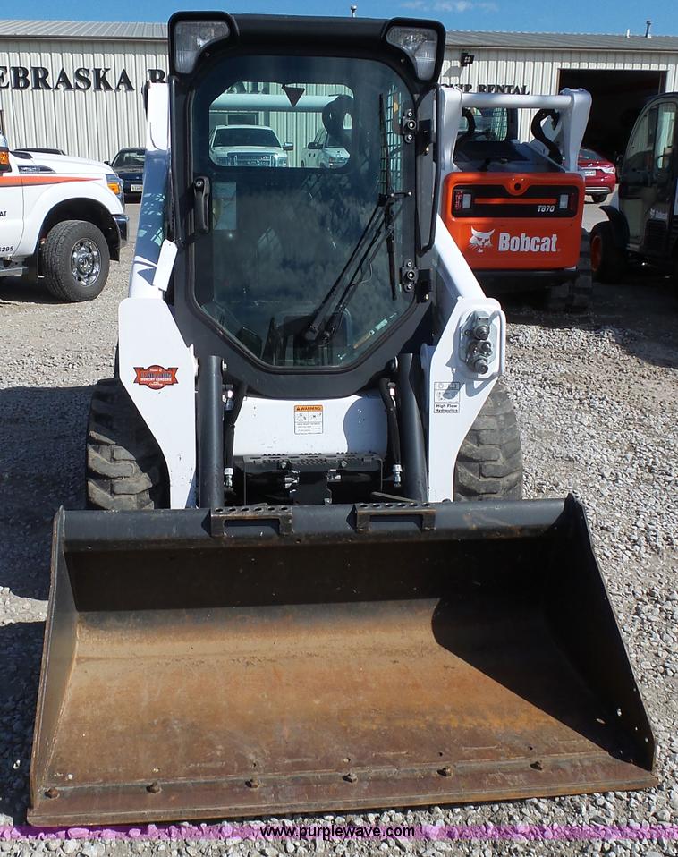 image for item J1661 2015 Bobcat S570 skid steer