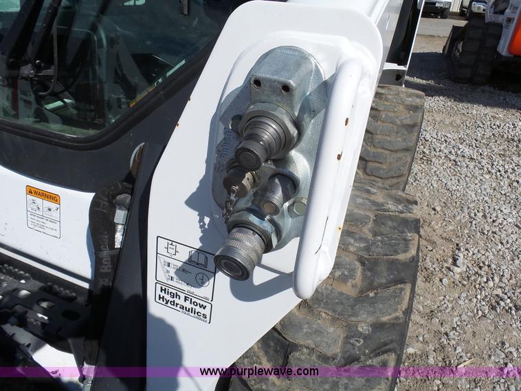 image for item J1661 2015 Bobcat S570 skid steer
