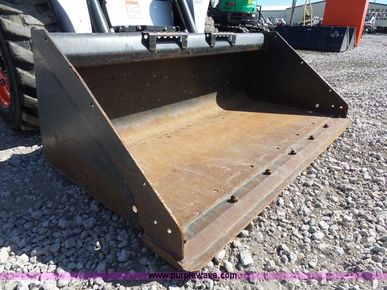 image for item J1661 2015 Bobcat S570 skid steer