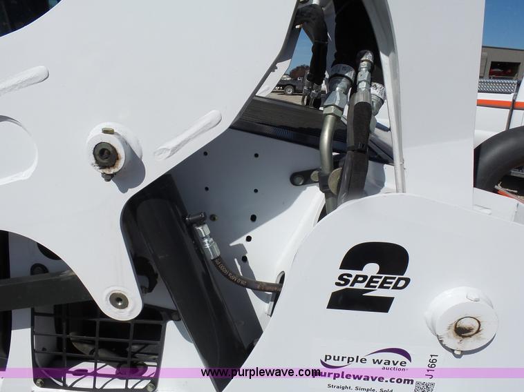 image for item J1661 2015 Bobcat S570 skid steer