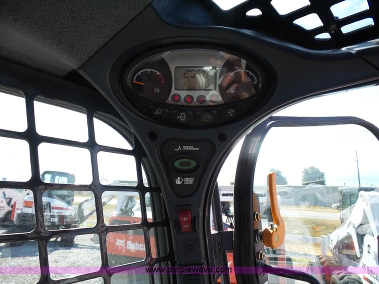 image for item J1661 2015 Bobcat S570 skid steer