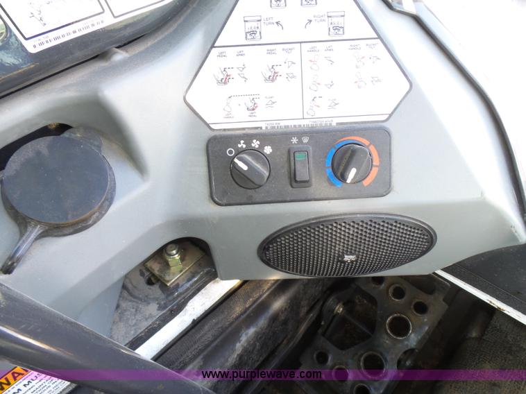 image for item J1661 2015 Bobcat S570 skid steer