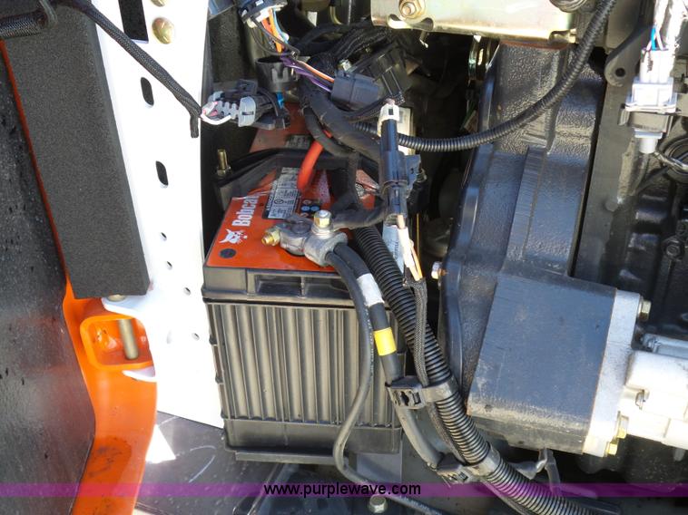 image for item J1661 2015 Bobcat S570 skid steer