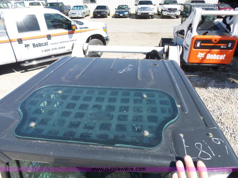 image for item J1661 2015 Bobcat S570 skid steer