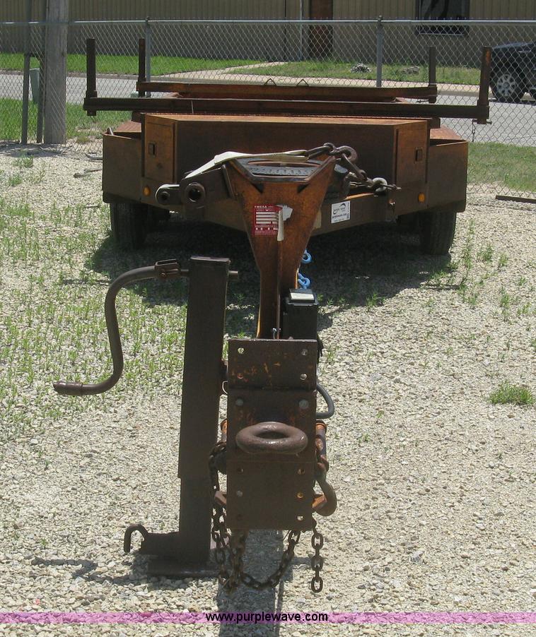 image for item J2779 1988 Butler pole trailer