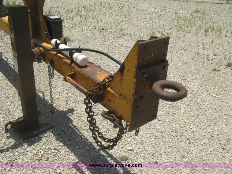 image for item J2779 1988 Butler pole trailer