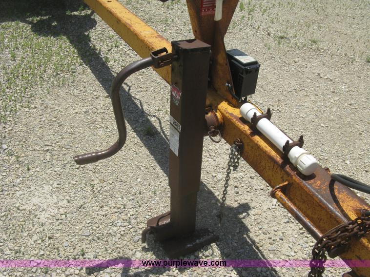 image for item J2779 1988 Butler pole trailer