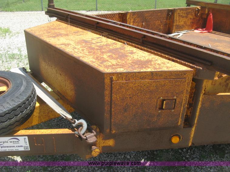 image for item J2779 1988 Butler pole trailer