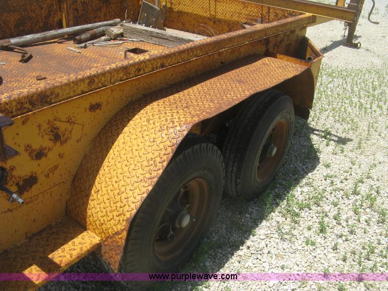 image for item J2779 1988 Butler pole trailer