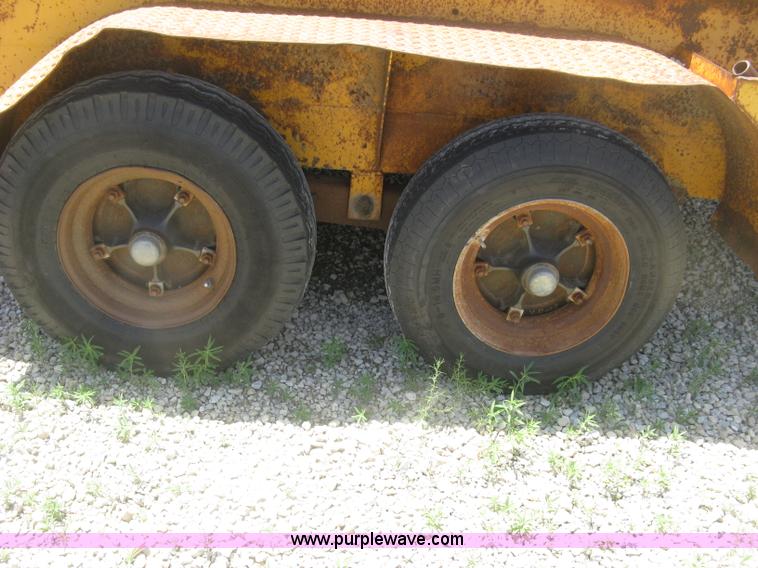 image for item J2779 1988 Butler pole trailer