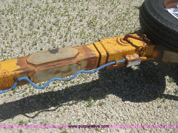 image for item J2779 1988 Butler pole trailer