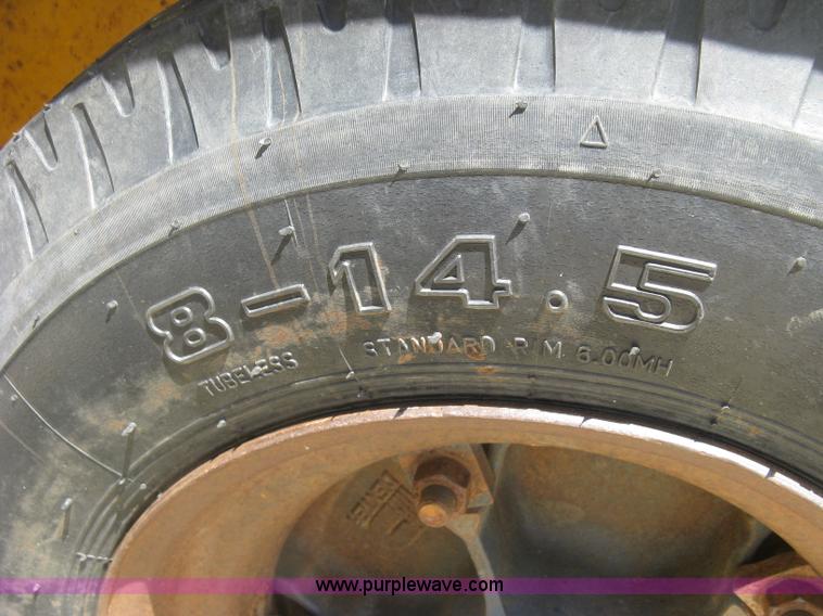 image for item J2779 1988 Butler pole trailer