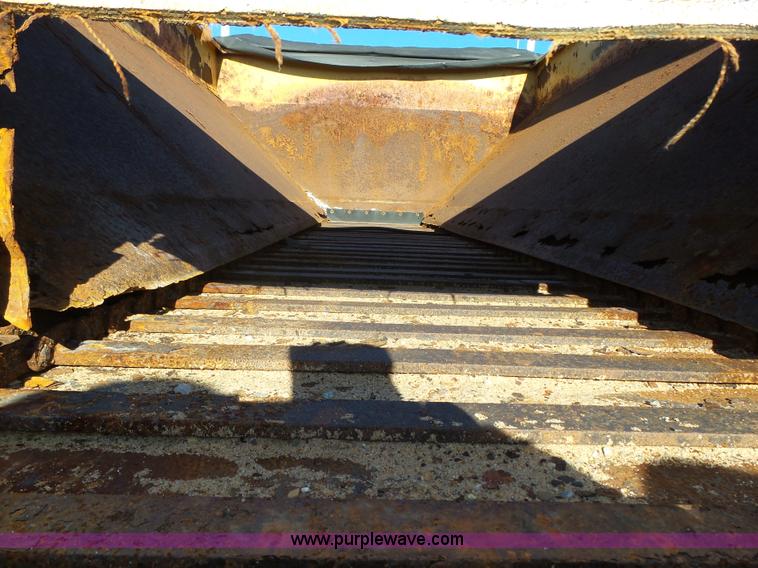 image for item K2190 1999 GMC C7500 spreader truck