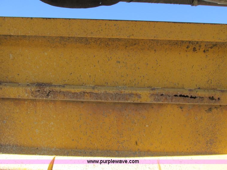 image for item K4031 2001 Load King bottom dump trailer