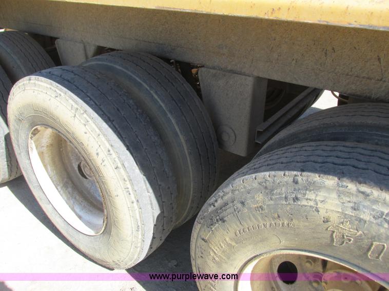 image for item K4031 2001 Load King bottom dump trailer
