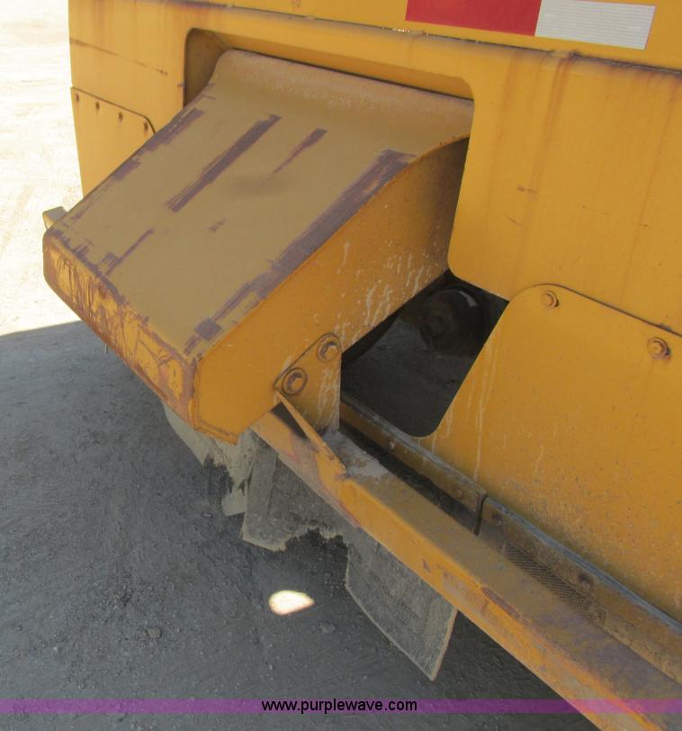 image for item K4031 2001 Load King bottom dump trailer