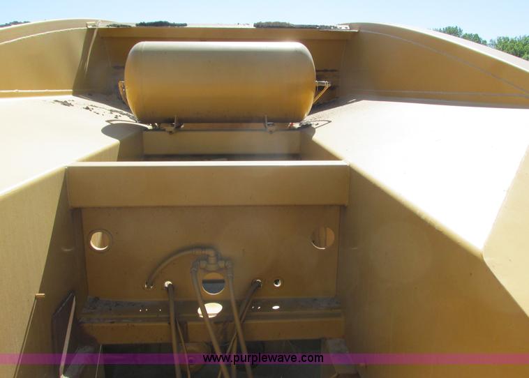 image for item K4031 2001 Load King bottom dump trailer