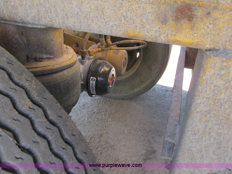 image for item K4031 2001 Load King bottom dump trailer