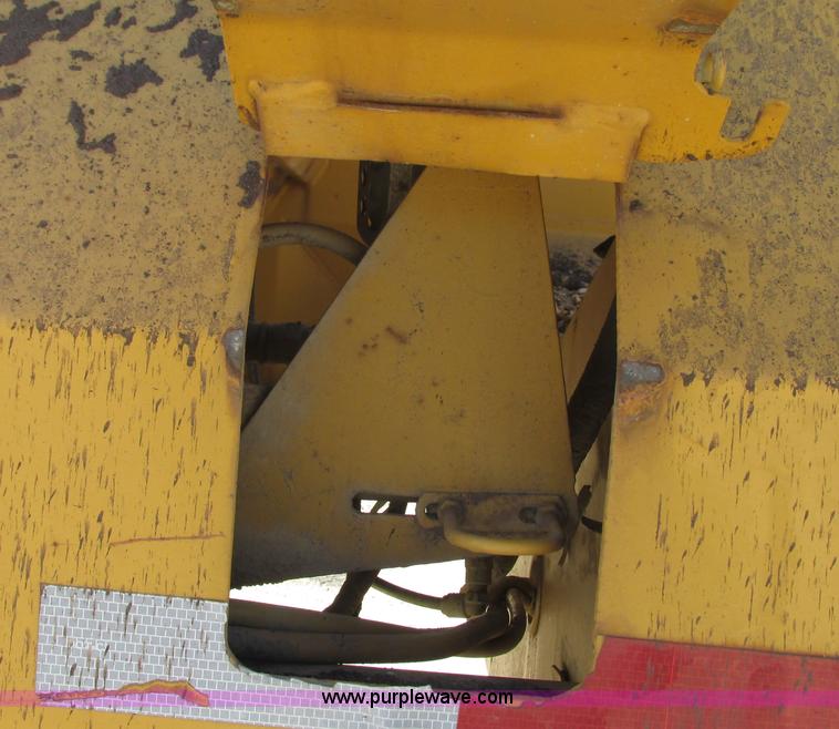 image for item K4031 2001 Load King bottom dump trailer