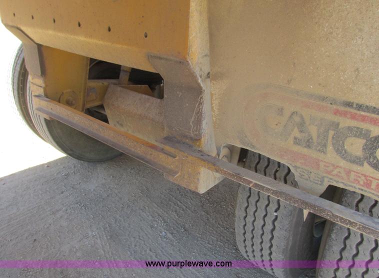 image for item K4031 2001 Load King bottom dump trailer