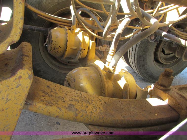 image for item K4032 1992 Load King bottom dump trailer