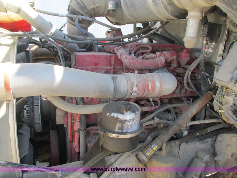 image for item K4033 2012 Peterbilt 365 truck cab and chassis